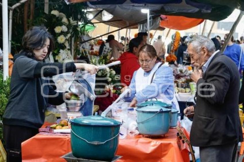 PANTEÓN . DÍA DE MUERTOS