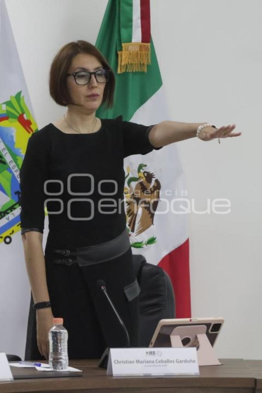 IEE . CHRISTIAN MARIANA CEBALLOS