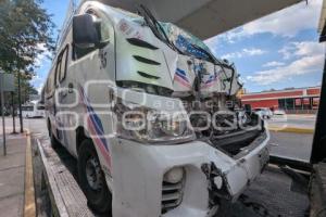 CHOQUE TRANSPORTE PÚBLICO