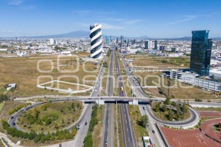 CASETA . VÍA ATLIXCÁYOTL