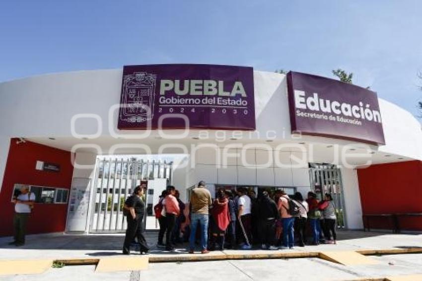 SEP . MANIFESTACIÓN FUNDACIÓN AZTECA