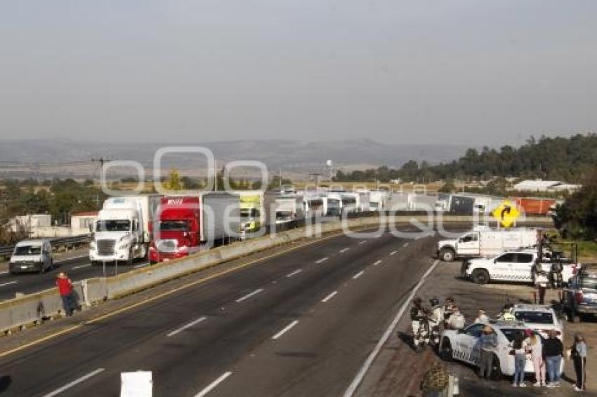 BLOQUEO AUTOPISTA MÉXICO - PUEBLA