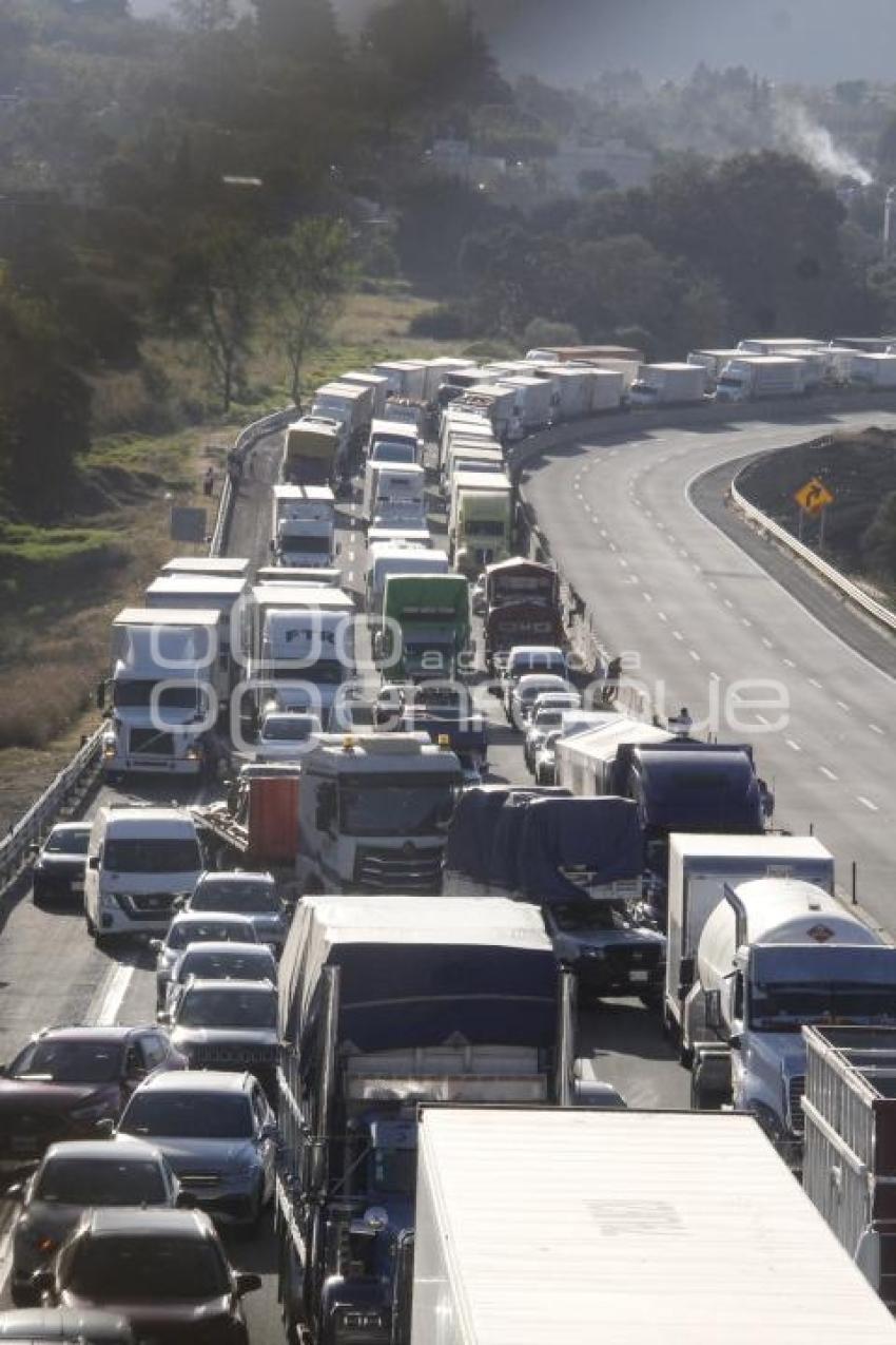BLOQUEO AUTOPISTA MÉXICO - PUEBLA