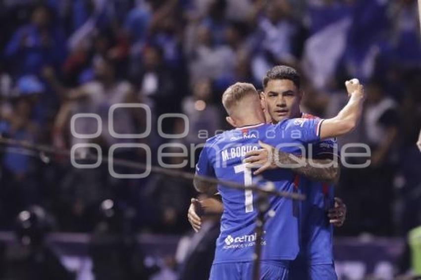 FÚTBOL . CRUZ AZUL VS PUMAS