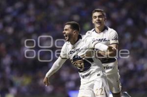 FÚTBOL . CRUZ AZUL VS PUMAS