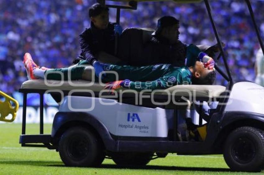 FÚTBOL . CRUZ AZUL VS PUMAS