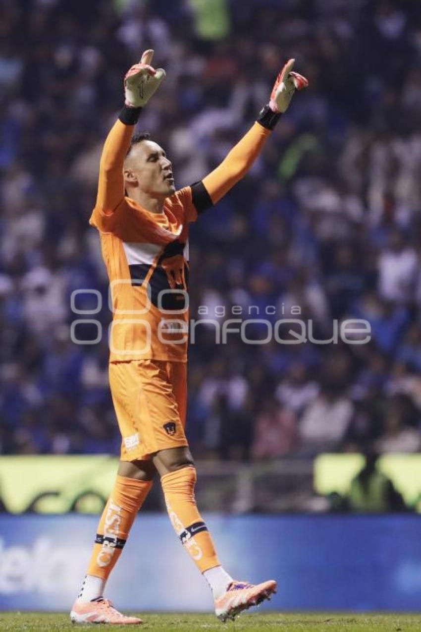 FÚTBOL . CRUZ AZUL VS PUMAS