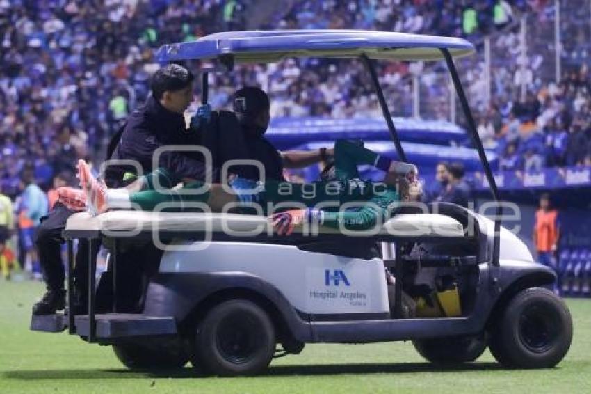 FÚTBOL . CRUZ AZUL VS PUMAS