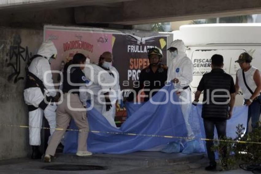 NOTA ROJA . ALCANTARILLA