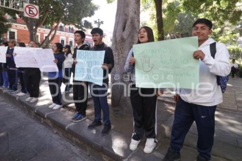 MANIFESTACIÓN . FNEP