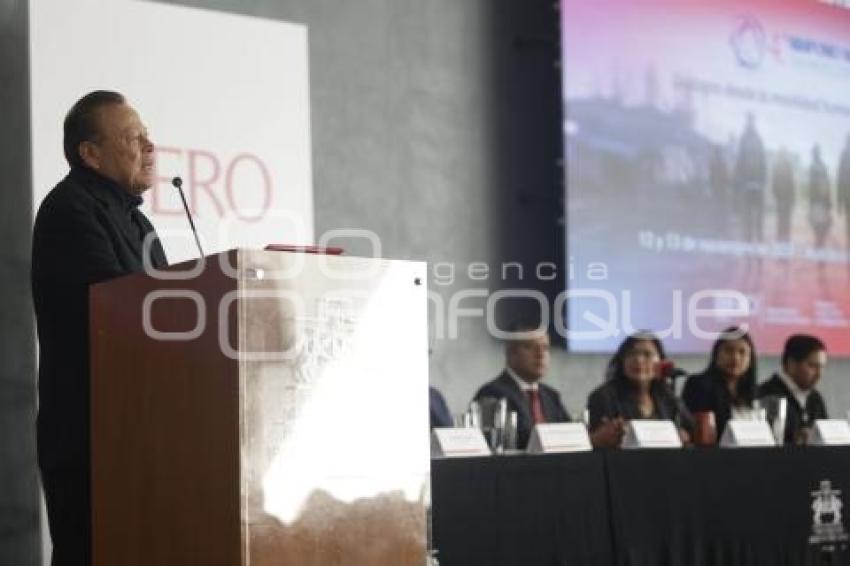 IBERO . SIMPOSIO SOBRE MIGRACIÓN 