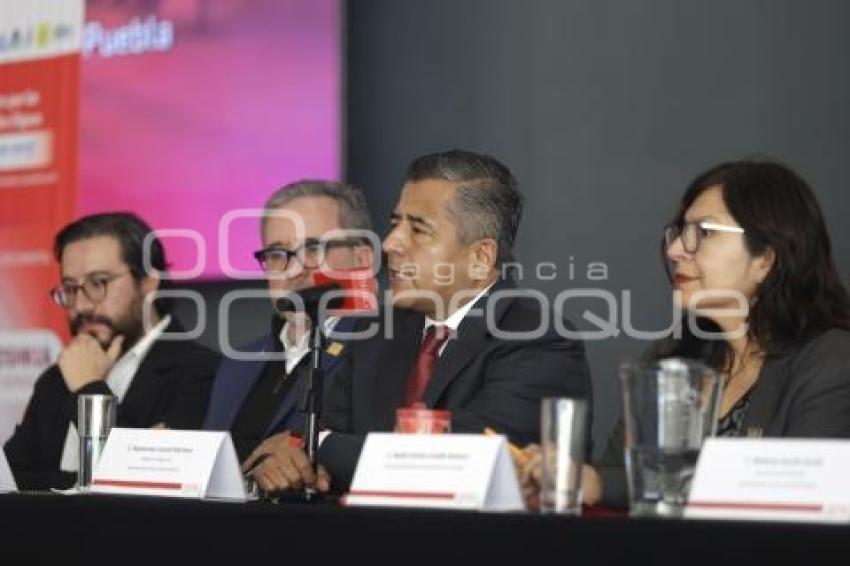 IBERO . SIMPOSIO SOBRE MIGRACIÓN 