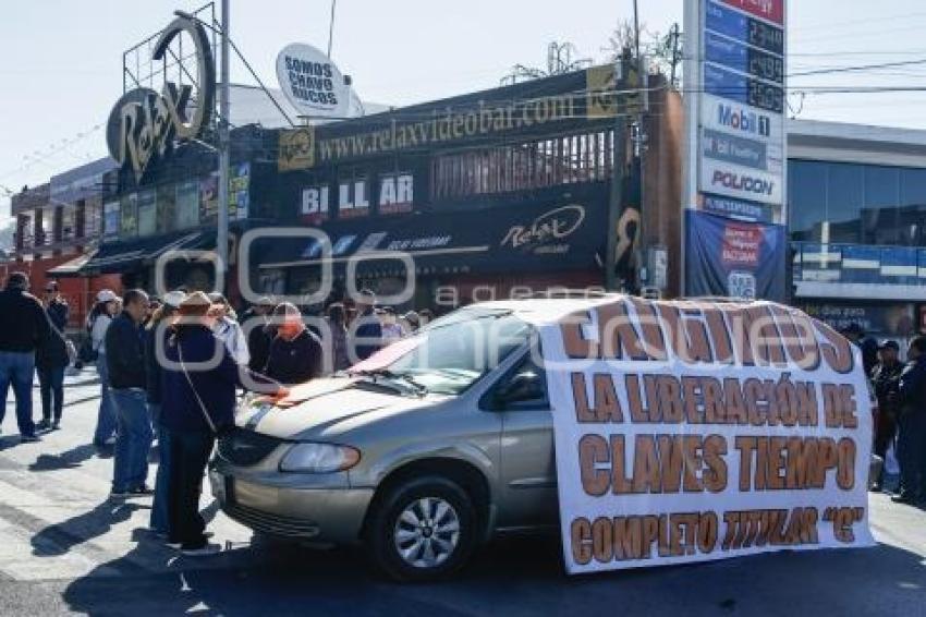 MANIFESTACIÓN . DOCENTES