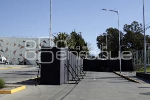 DREAMFIELDS . CIERRES