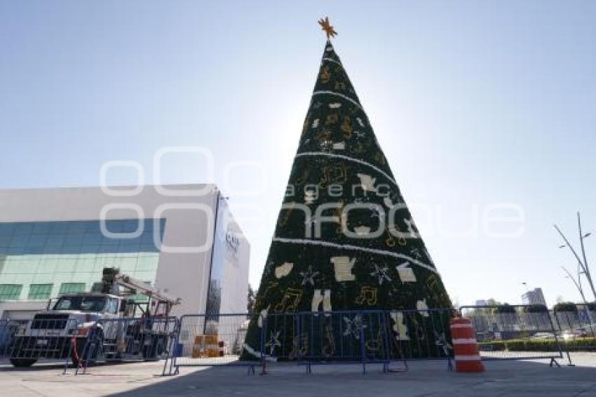 CCU . ÁRBOL DE NAVIDAD