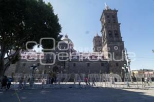 AYUNTAMIENTO . ADORNOS NAVIDEÑOS