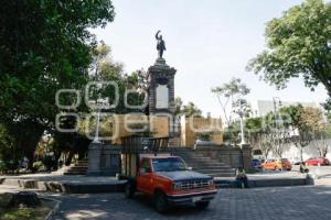 MONUMENTO . FRANCISCO I MADERO