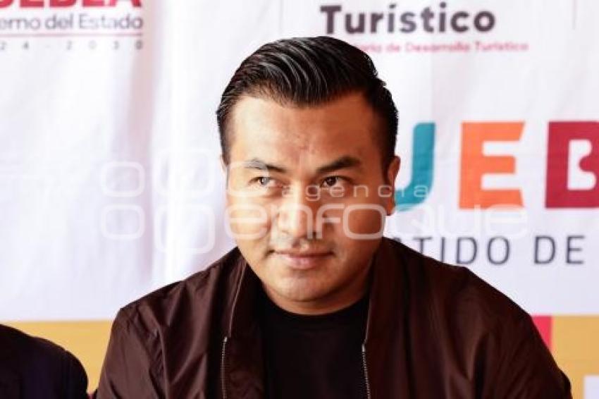 ROBERTO SOLÍS VALLES