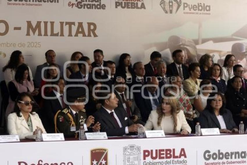 DESFILE ANIVERSARIO DE LA REVOLUCIÓN MEXICANA