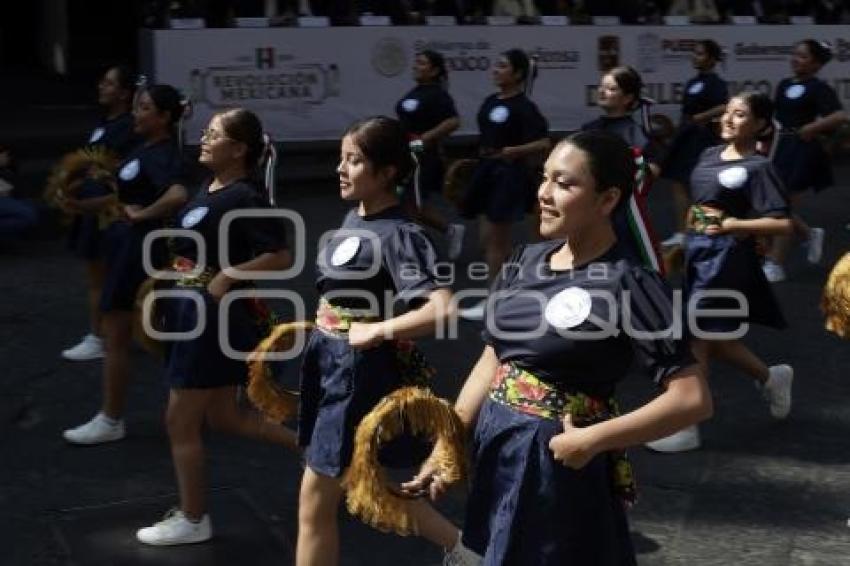 DESFILE ANIVERSARIO DE LA REVOLUCIÓN MEXICANA