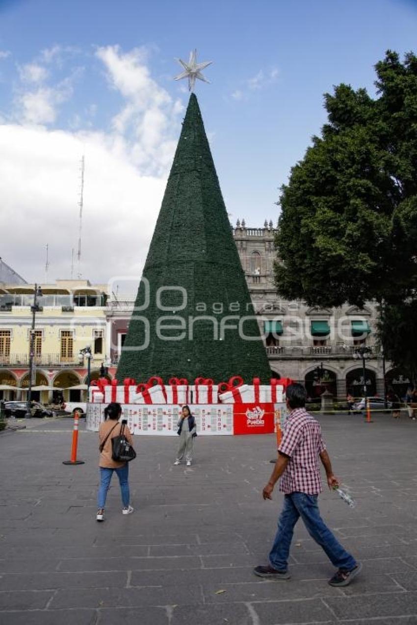 ÁRBOL DE NAVIDAD