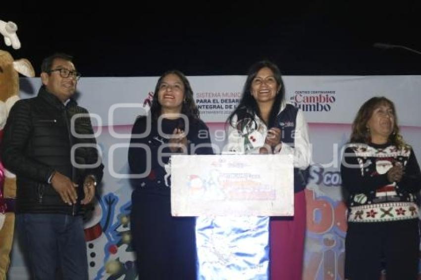 SAN ANDRÉS CHOLULA . ENCENDIDO ÁRBOL DIF