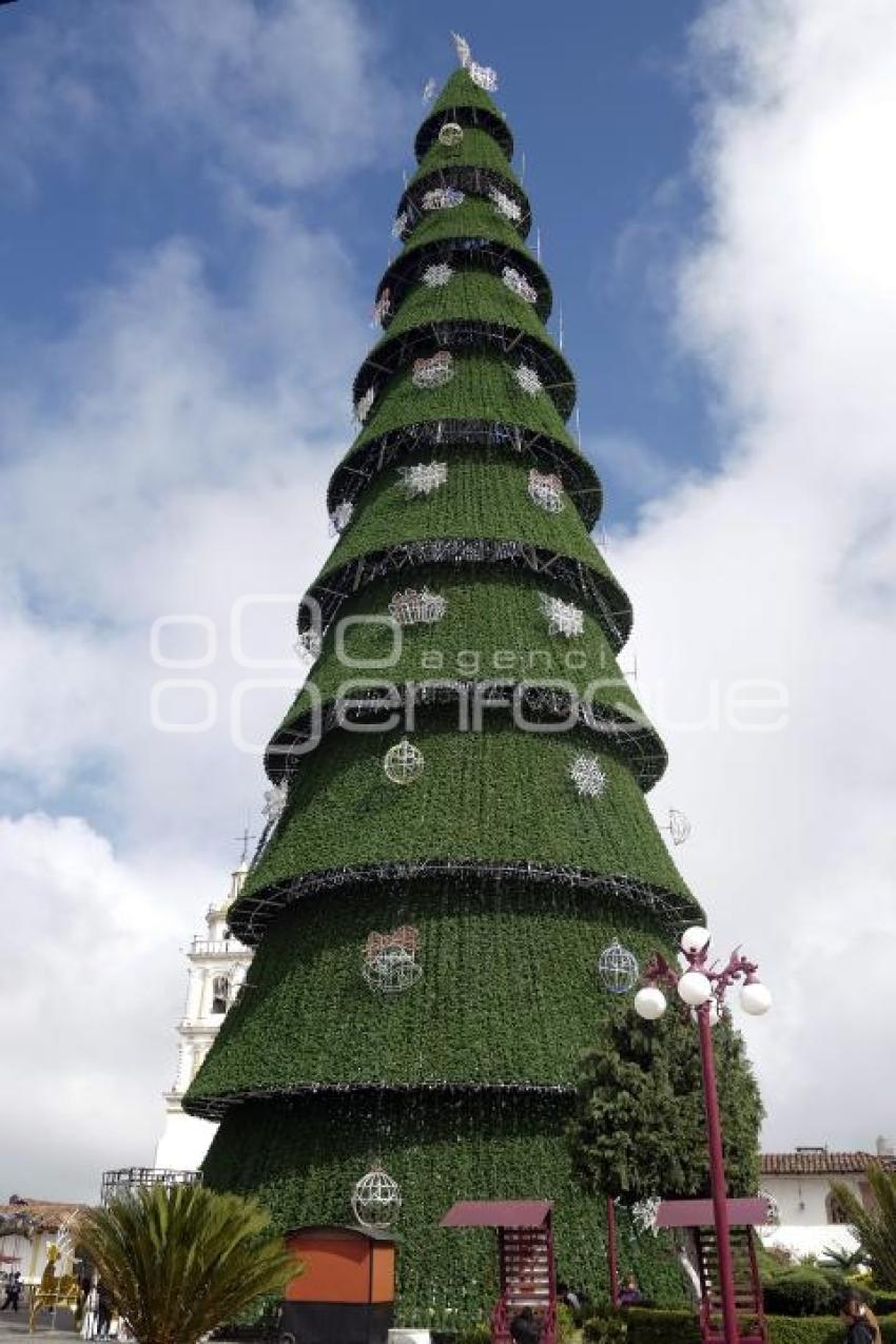CHIGNAHUAPAN . ÁRBOL DE NAVIDAD
