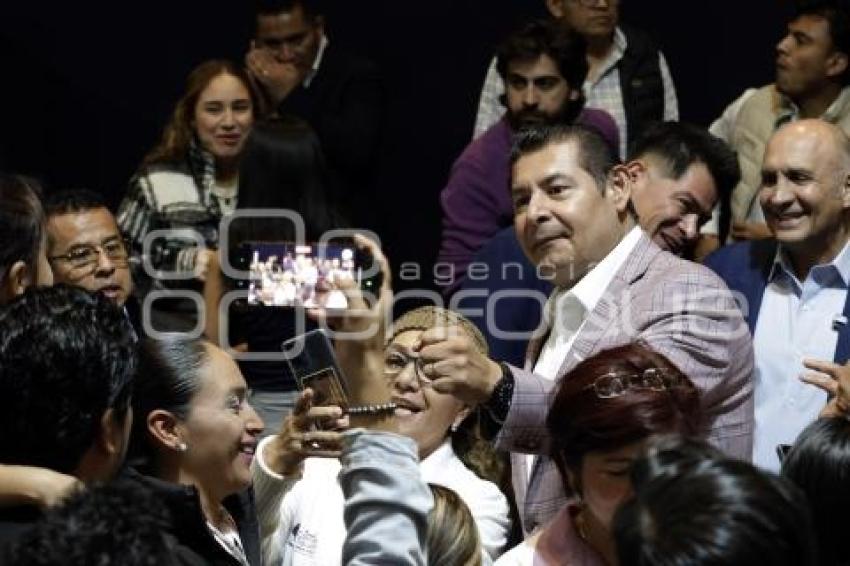 GOBIERNO ESTATAL . BANCA DE LA MUJER