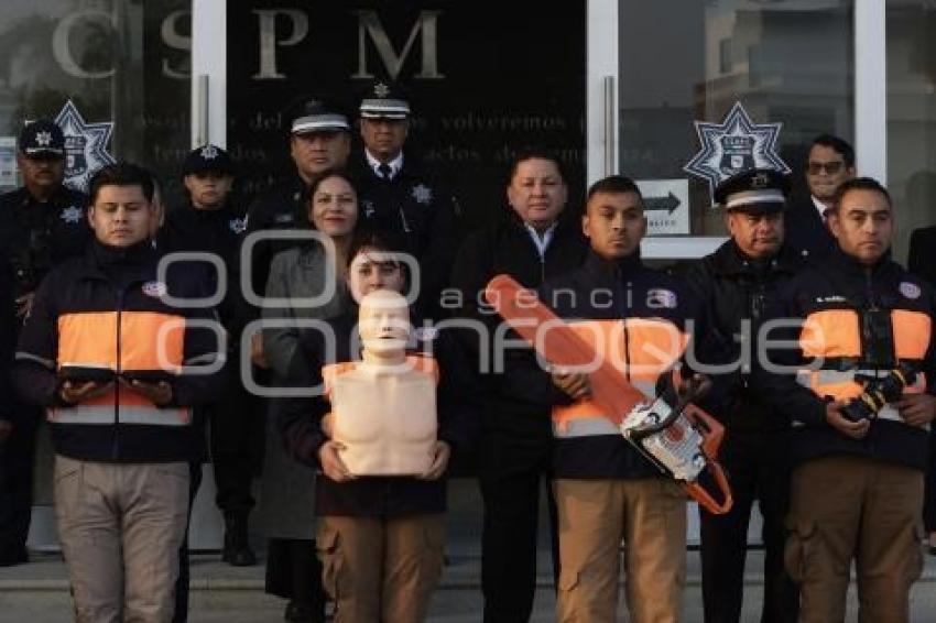 SAN ANDRÉS CHOLULA . ENTREGA EQUIPAMIENTO