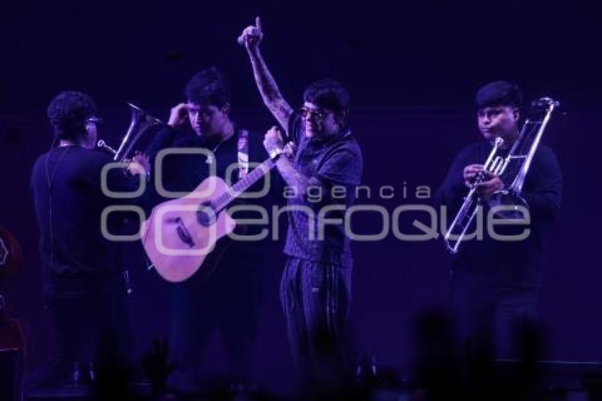 CONCIERTO . JUNIOR H