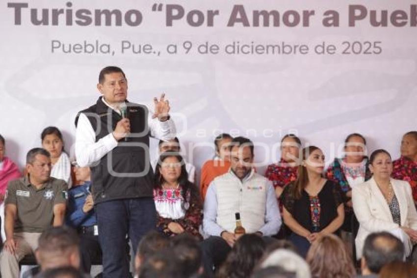 GOBIERNO ESTATAL . OBRA COMUNITARIA EN TURISMO