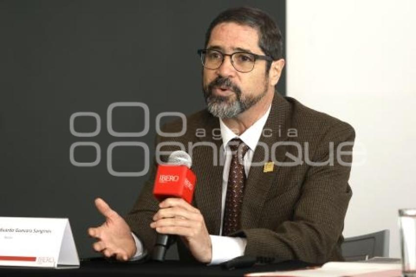 IBERO . ALEJANDRO GUEVARA