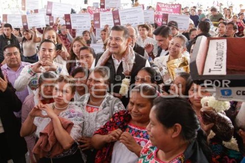 GOBIERNO ESTATAL . OBRA COMUNITARIA EN TURISMO