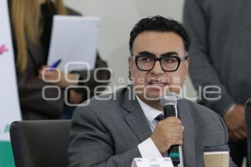 CARLOS ALBERTO OLIVIER PACHECO