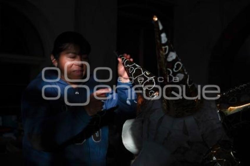 TLAXCALA . ELABORACIÓN DE PIÑATAS