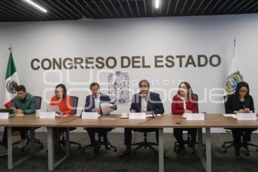 CONGRESO . COMISIÓN DE GOBERNACIÓN