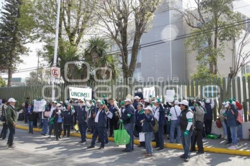 MANIFESTACIÓN . UNCIMSS