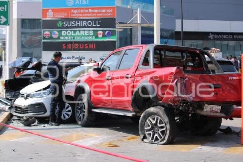 ACCIDENTE MÚLTIPLE . VÍA SAN ÁNGEL