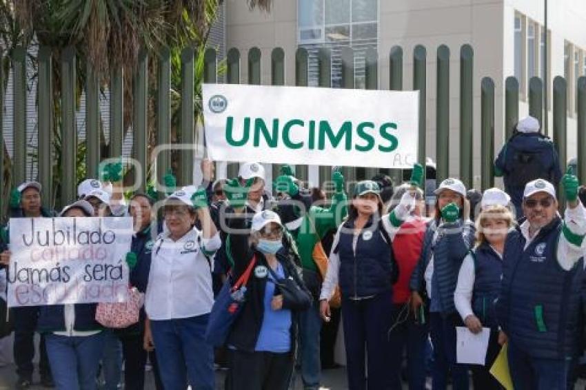 MANIFESTACIÓN . UNCIMSS