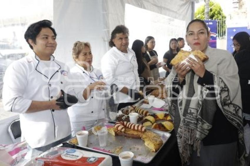 SAN ANDRÉS CHOLULA .  FERIA DE LA ROSCA 