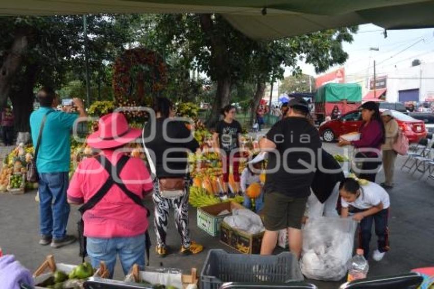 ATLIXCO . OFRENDA GUADALUPANA