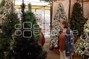 PLAZA LOS GALLOS . FERIA NAVIDEÑA