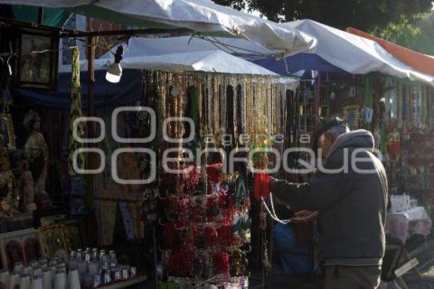 LA VILLITA . VENDEDORES AMBULANTES