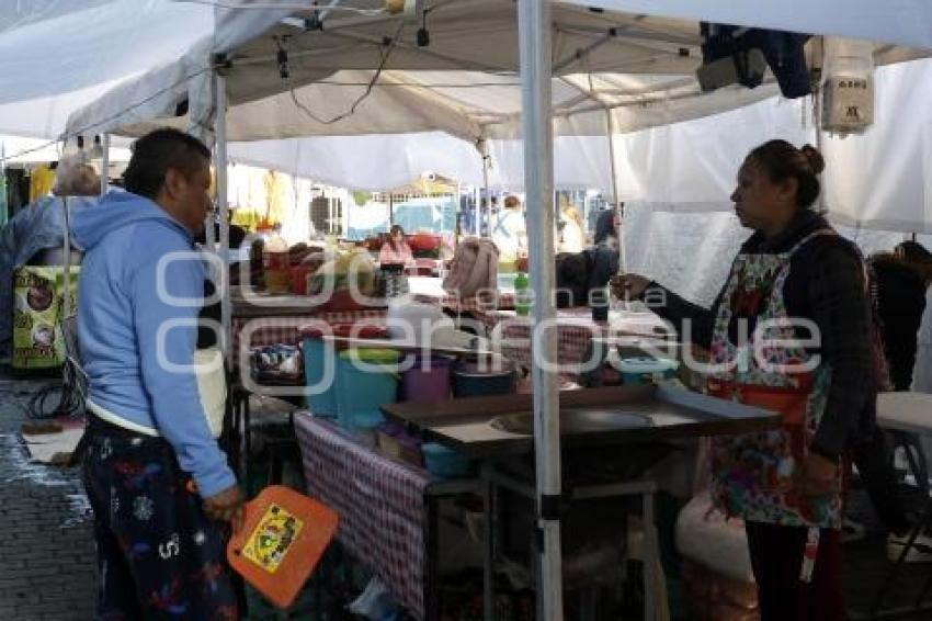 LA VILLITA . VENDEDORES AMBULANTES