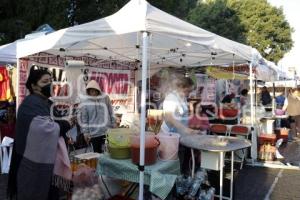 LA VILLITA . VENDEDORES AMBULANTES