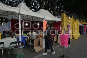 LA VILLITA . VENDEDORES AMBULANTES