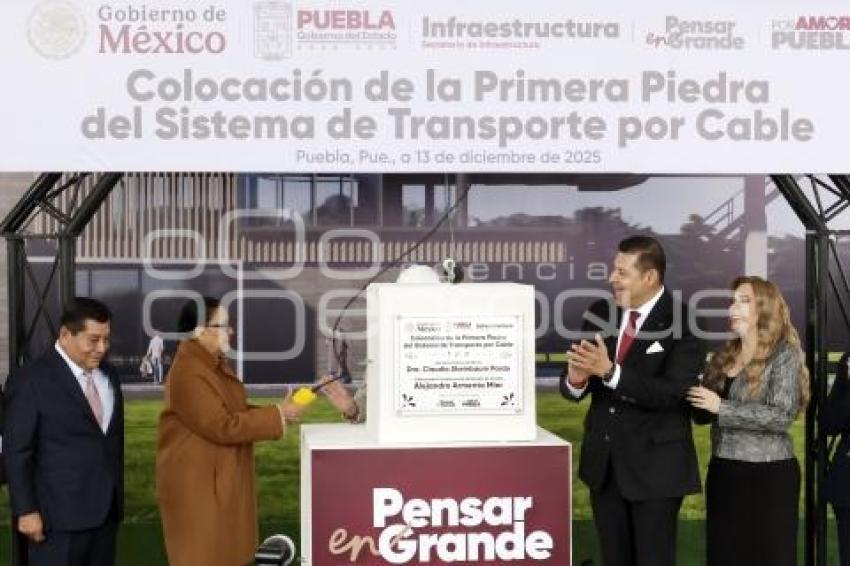 PRIMERA PIEDRA CABLEBUS