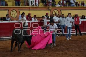 TLAXCALA . SUELTA DE VAQUILLAS