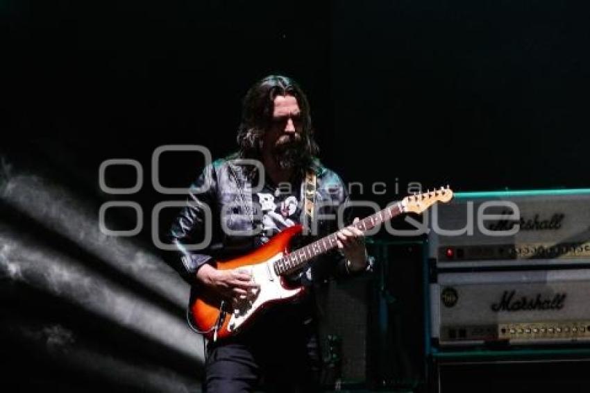 CONCIERTO . CAIFANES