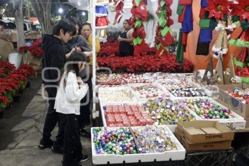 MERCADO NAVIDEÑO